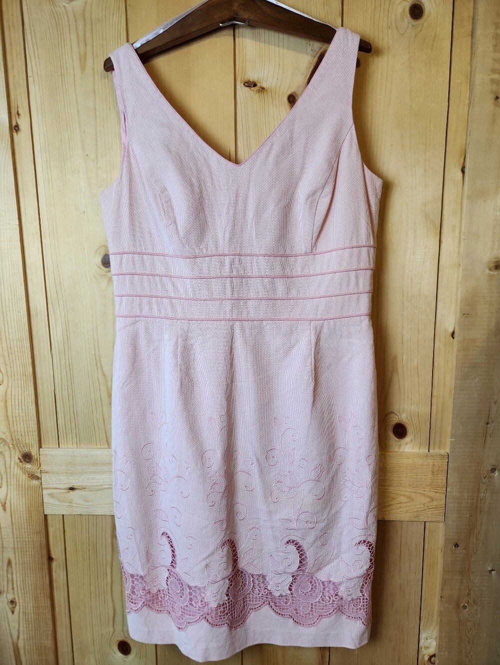 Vintage Plaza South Cotton Blend V-Neck Scalloped Lace Design A-Line Dress